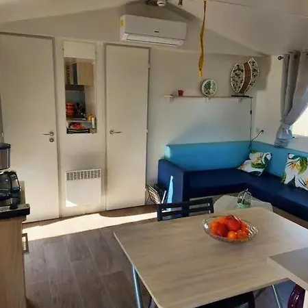 Mobilhome Face Mer Кемпинг